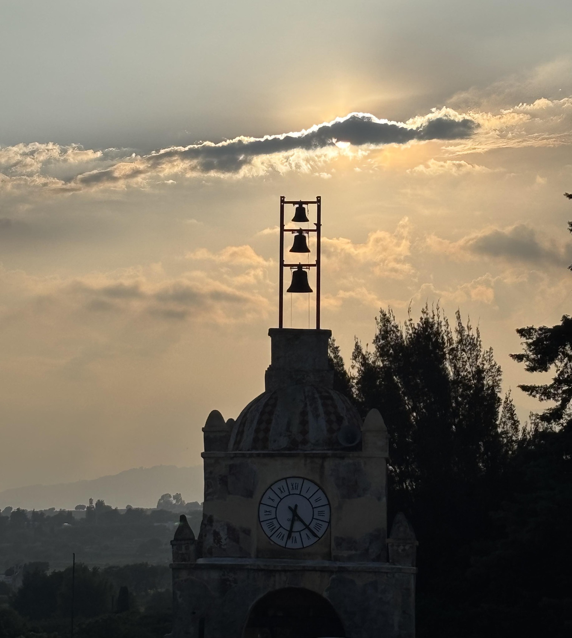 Atardecer en pueblo mágico con Excursiones Álvarez